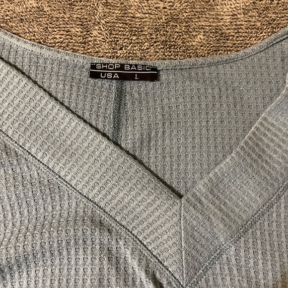 Lightweight sweater by shop basic. Color is a slate blue. Size L - Picture 2 of 3